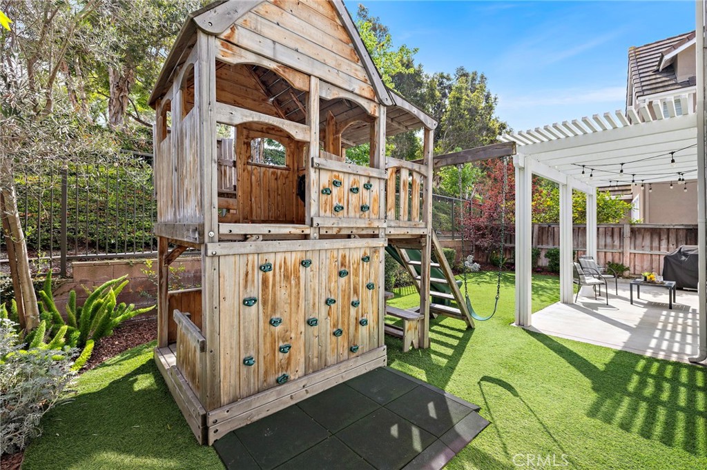 10 Sachem Way Ladera Ranch, CA 92694 - Photo 2 of 38