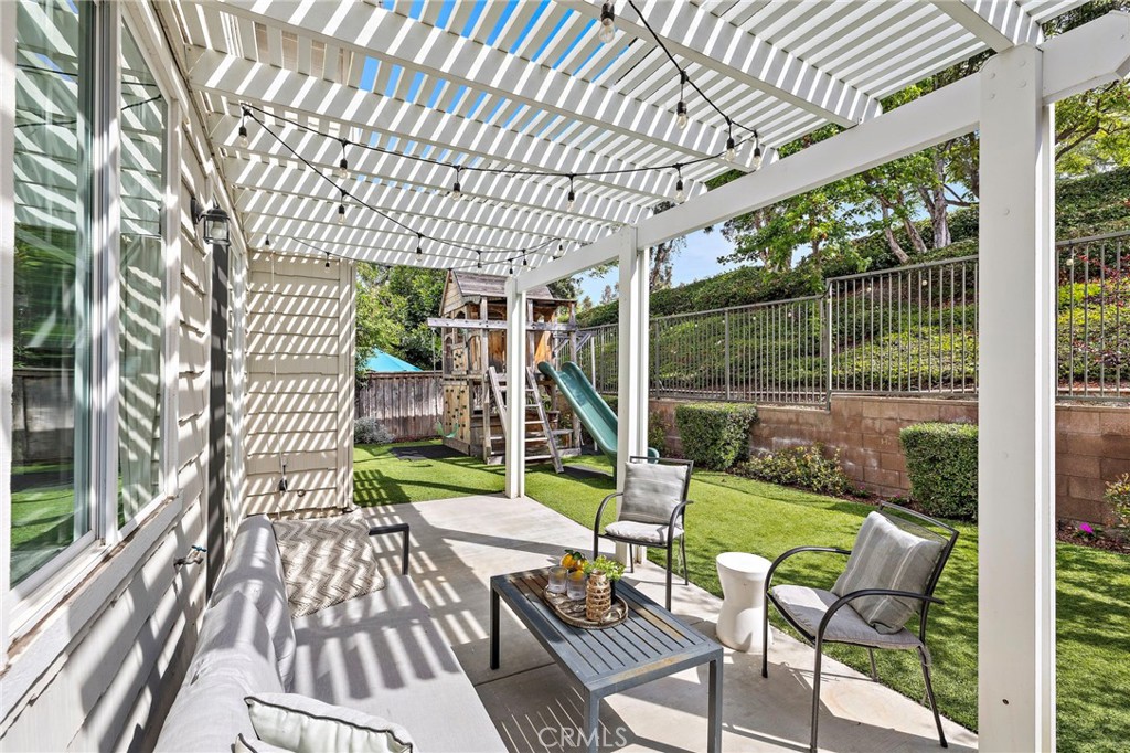 10 Sachem Way Ladera Ranch, CA 92694 - Photo 3 of 38