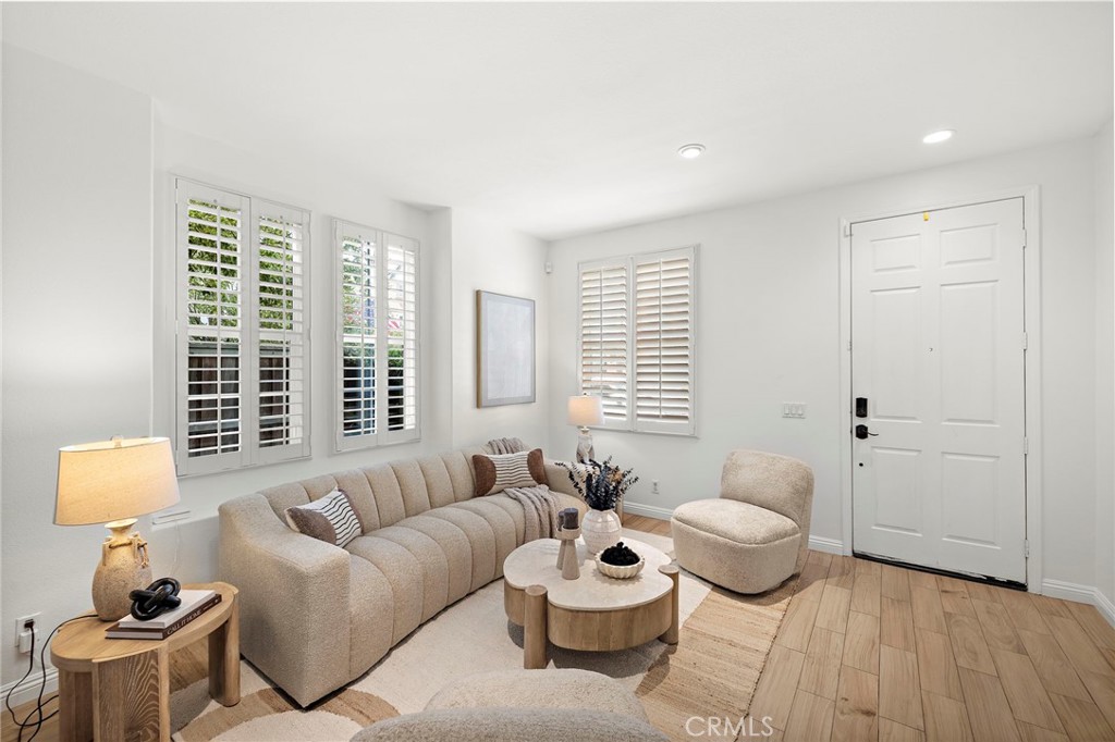 10 Sachem Way Ladera Ranch, CA 92694 - Photo 5 of 38