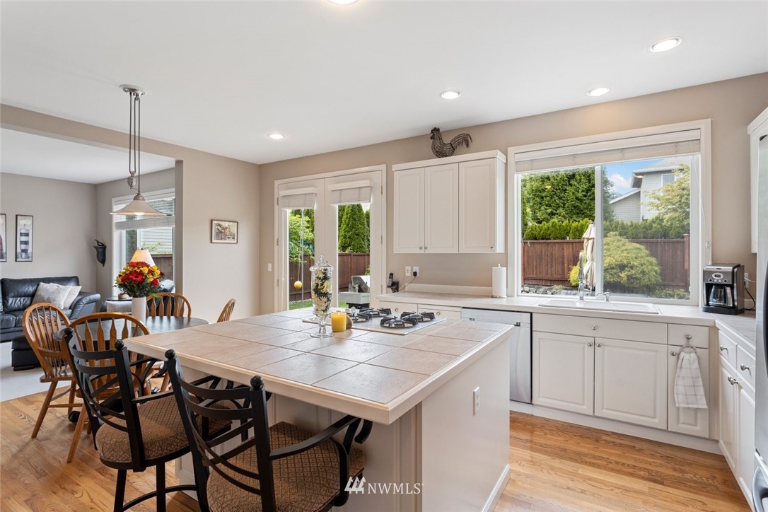 3925 208th Place Southeast Bothell, WA 98021 - Photo 6 of 30