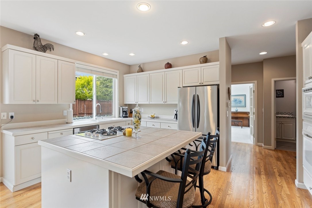 3925 208th Place Southeast Bothell, WA 98021 - Photo 7 of 30