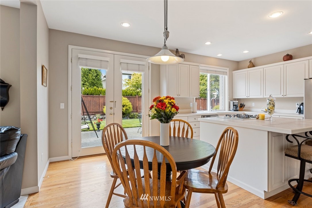 3925 208th Place Southeast Bothell, WA 98021 - Photo 9 of 30