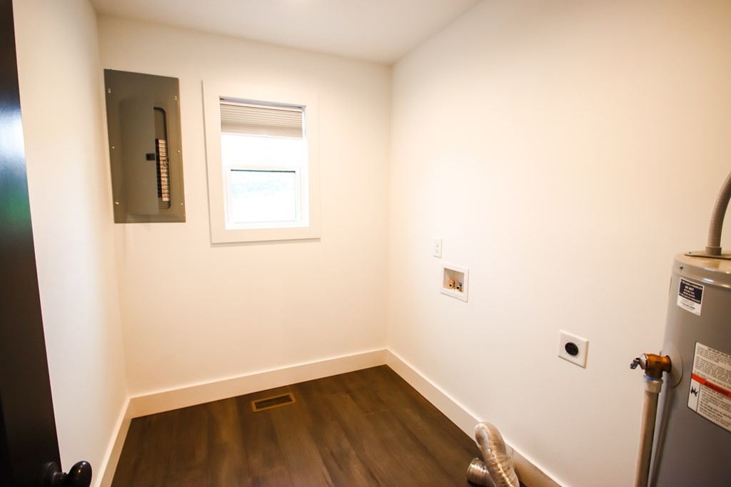 191 Rustling Oaks Drive Sparta, TN 38583 - Photo 19 of 20 a view of a small space