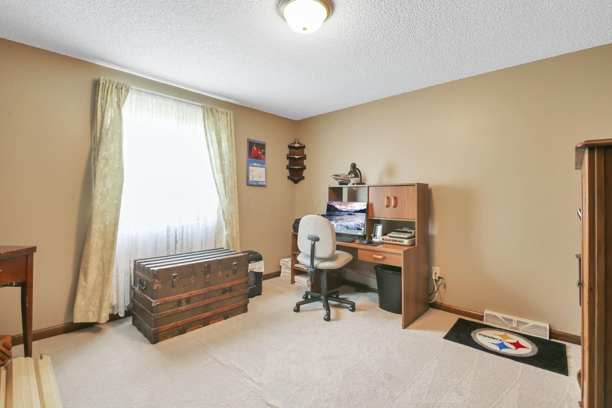 6222 Roxburgh Court, Unit 17B Columbus, OH 43213 - Photo 25 of 28 26-web-or-mls-5D9A0543