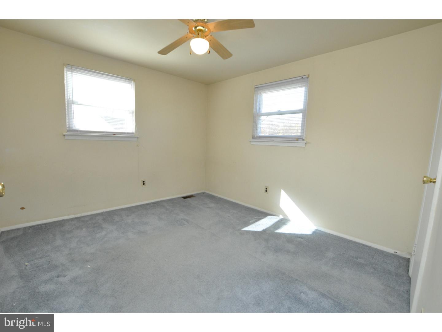 121 Red Stone Ridge Delran, NJ 08075 - Photo 17 of 20