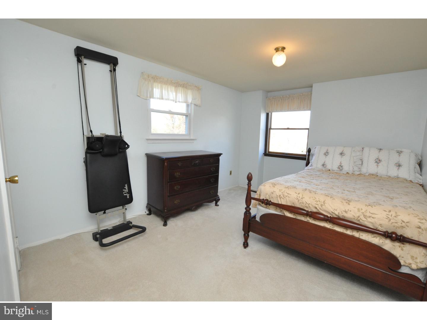 121 Red Stone Ridge Delran, NJ 08075 - Photo 18 of 20