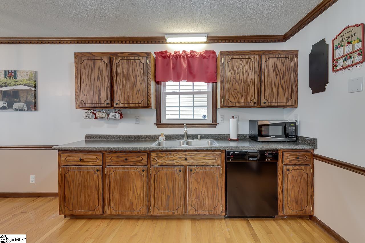 524 Hillandale Road Liberty, SC 29657 - Photo 16 of 30