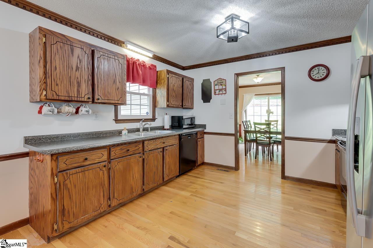 524 Hillandale Road Liberty, SC 29657 - Photo 18 of 30