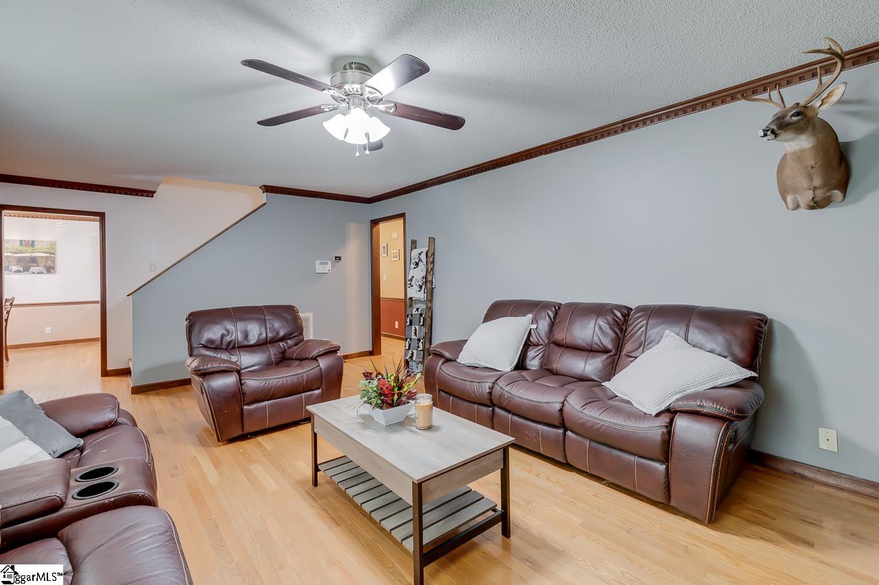 524 Hillandale Road Liberty, SC 29657 - Photo 6 of 30
