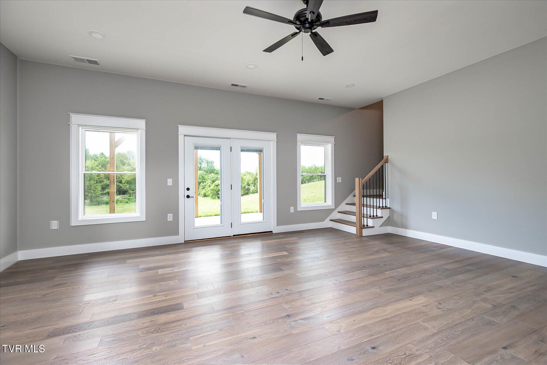 264 Ruby Rose Ridge, Unit 6 Jonesborough, TN 37659 - Photo 22 of 46 22-IMG_5020-Edit