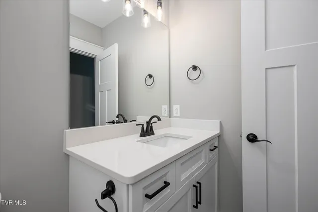 $3,800 | 264 Ruby Rose Ridge, Unit 6, Jonesborough, TN 37659