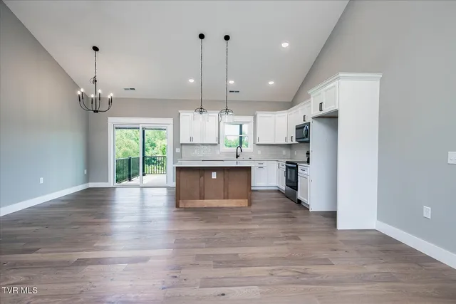 $3,800 | 264 Ruby Rose Ridge, Unit 6, Jonesborough, TN 37659