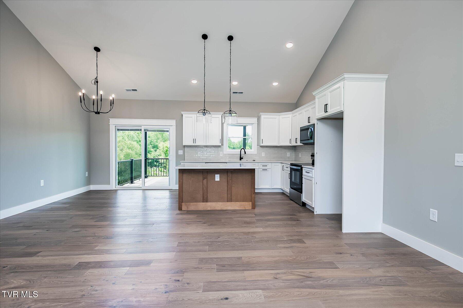 264 Ruby Rose Ridge, Unit 6 Jonesborough, TN 37659 - Photo 7 of 46 07-IMG_4955-Edit