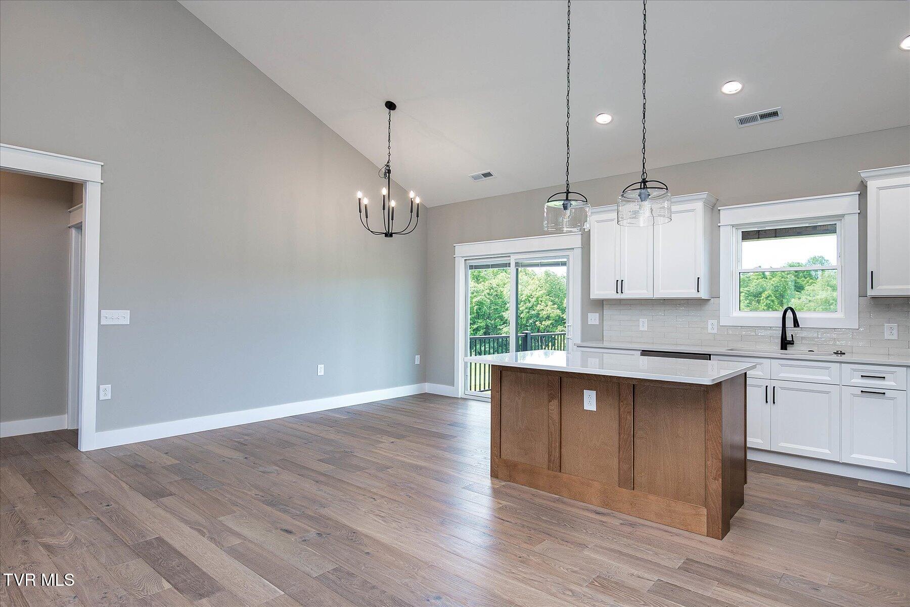 264 Ruby Rose Ridge, Unit 6 Jonesborough, TN 37659 - Photo 8 of 46 08-IMG_4967-Edit