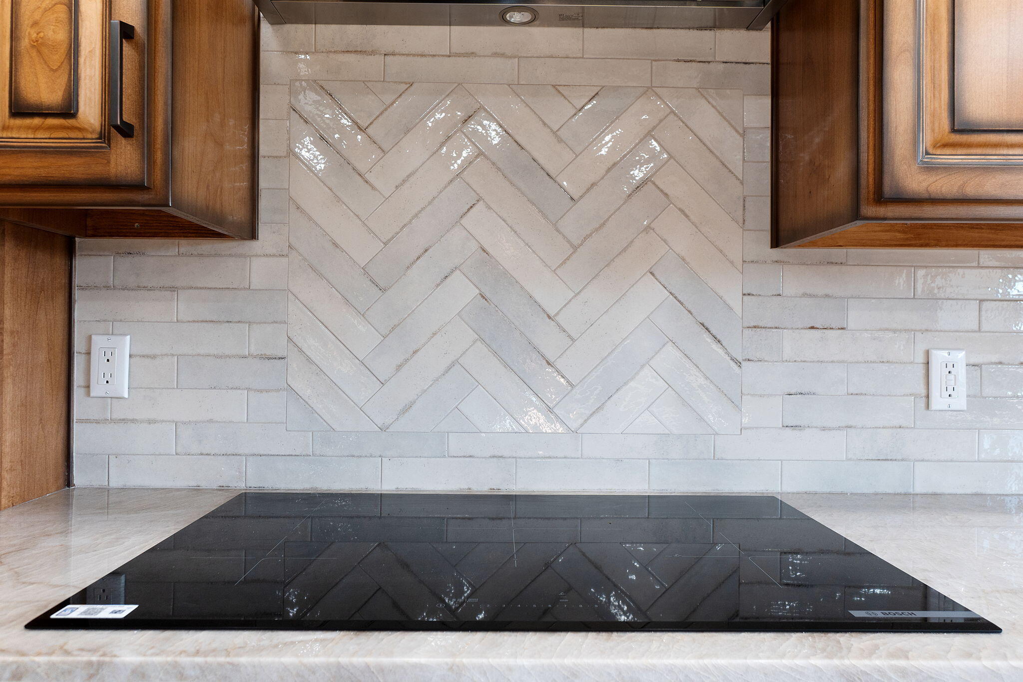 20831 Clough Creek Road Redding, CA 96002 - Photo 44 of 107 Custom backsplash