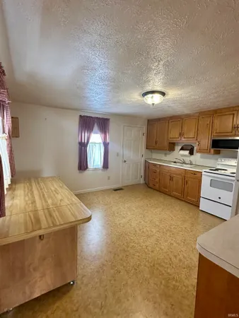 $190,000 | 205 East Franklin Street, Delphi, IN 46923