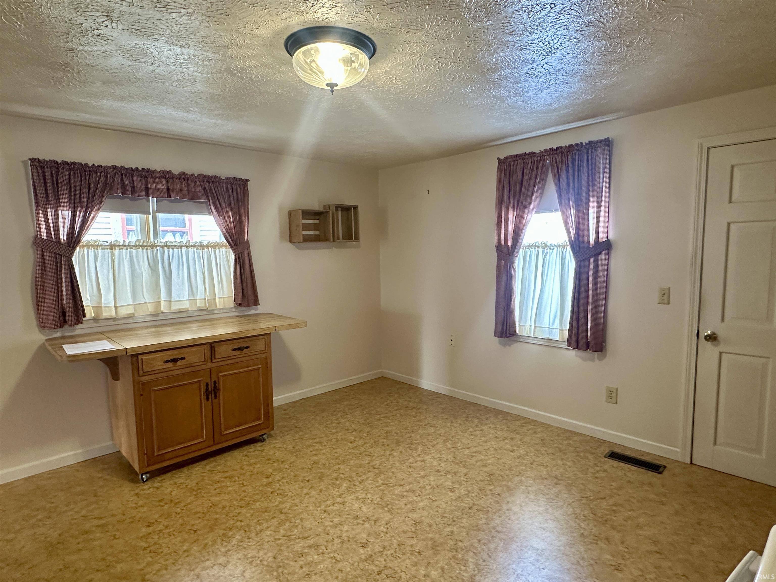 205 East Franklin Street Delphi, IN 46923 - Photo 6 of 19