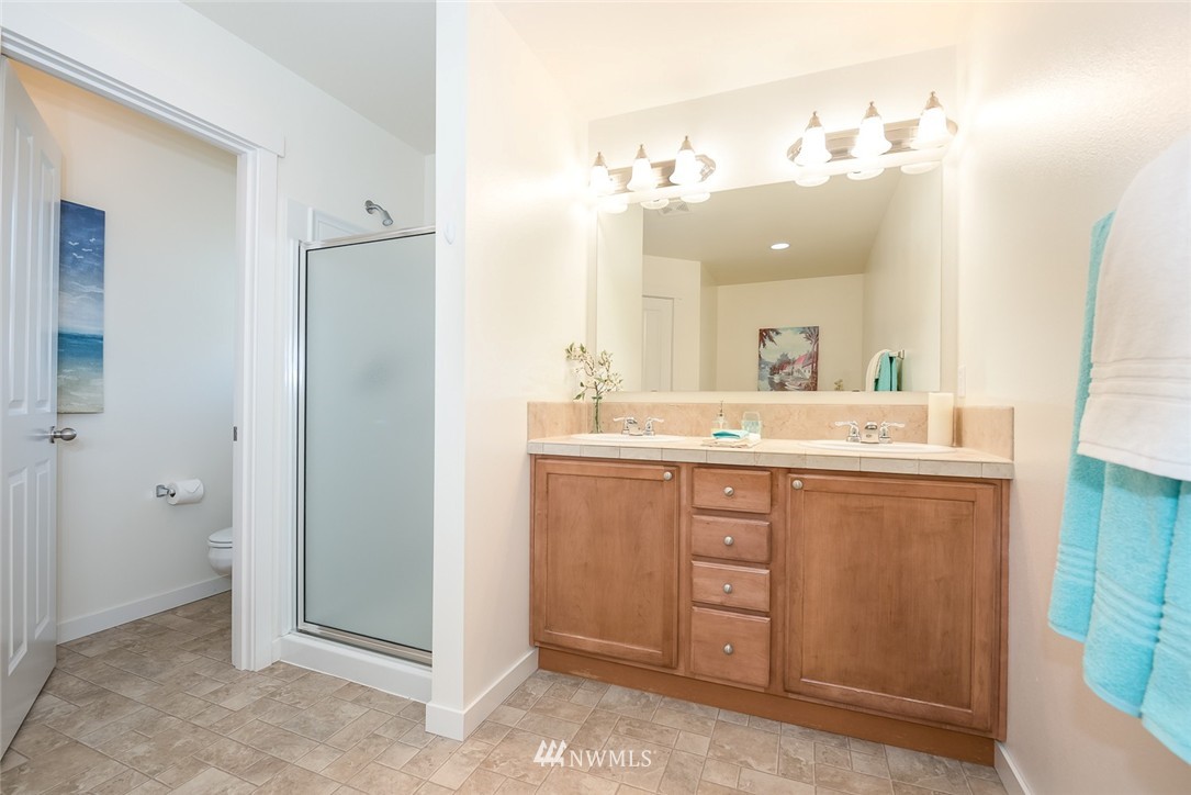 4136 240 Place Southeast Bothell, WA 98021 - Photo 14 of 23