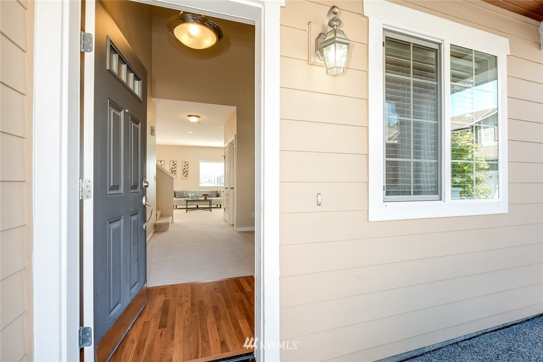 4136 240 Place Southeast Bothell, WA 98021 - Photo 3 of 23