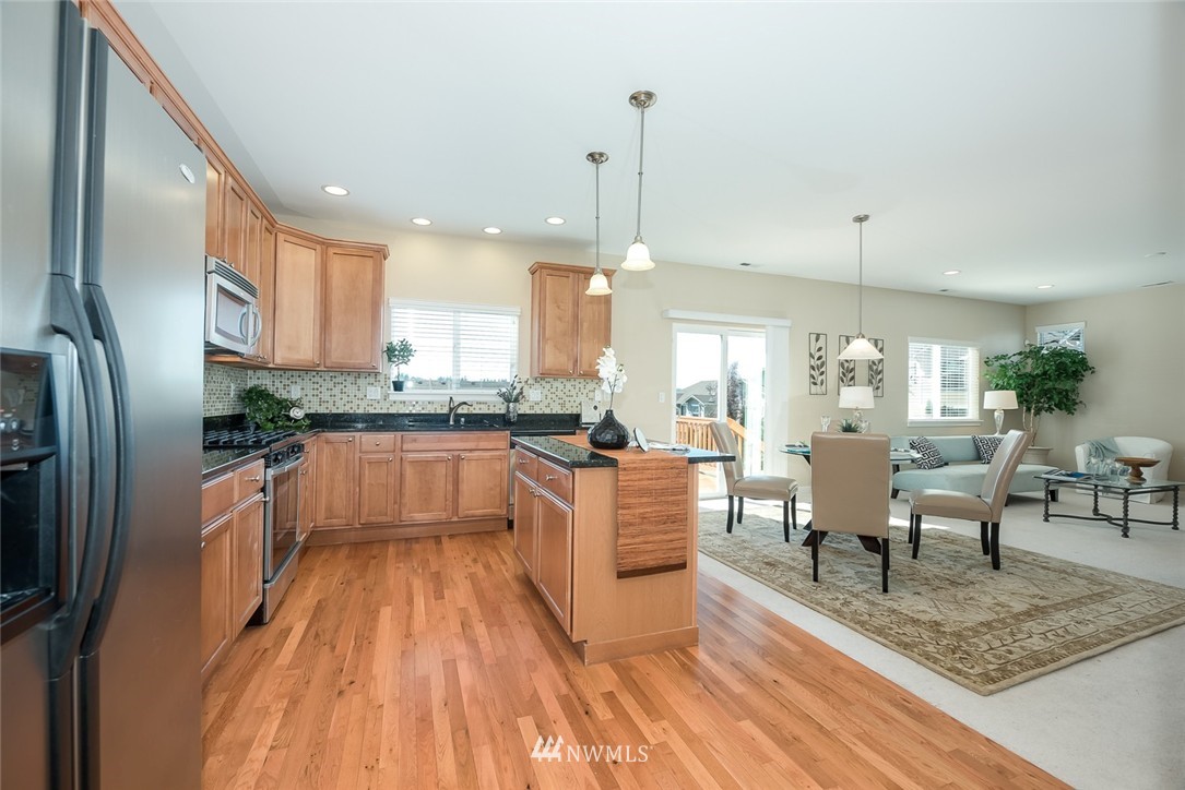 4136 240 Place Southeast Bothell, WA 98021 - Photo 5 of 23
