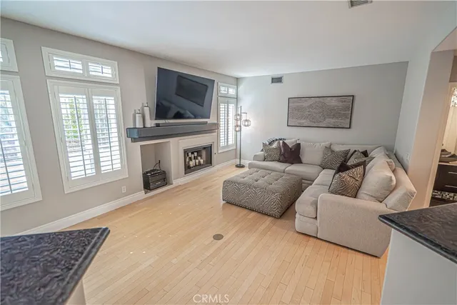 $980,000 | 23678 White Oak Court, Newhall, CA 91321