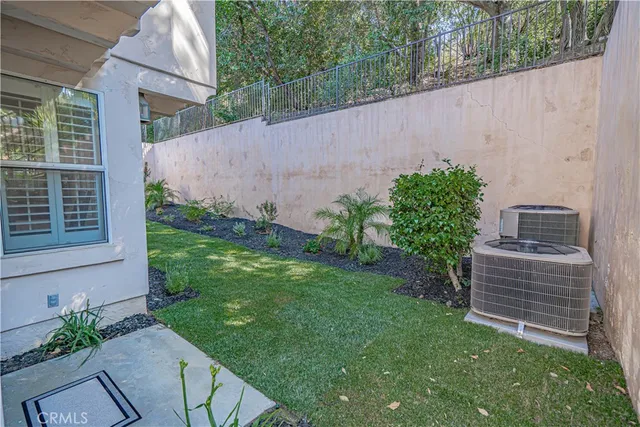 $980,000 | 23678 White Oak Court, Newhall, CA 91321