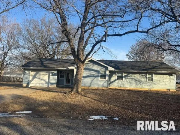 $127,500 | 411 East 7th Street, Delavan, IL 61734