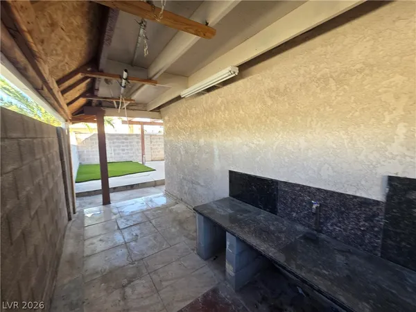 $1,975 | 7184 Pleasant View Avenue, Las Vegas, NV 89147