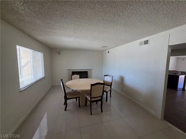 $1,975 | 7184 Pleasant View Avenue, Las Vegas, NV 89147