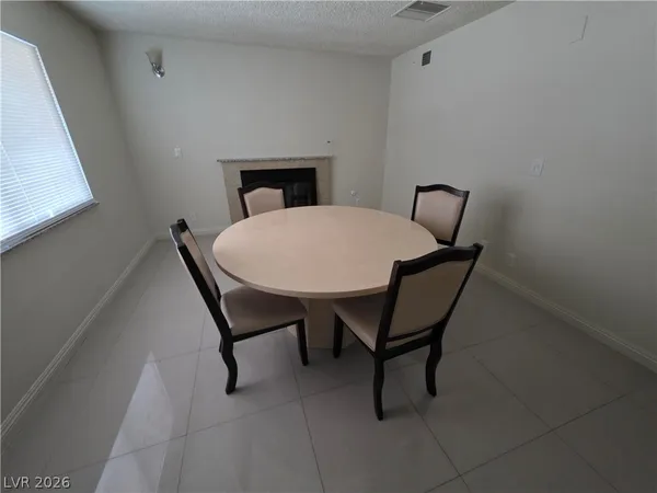 $1,975 | 7184 Pleasant View Avenue, Las Vegas, NV 89147