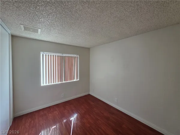$1,975 | 7184 Pleasant View Avenue, Las Vegas, NV 89147