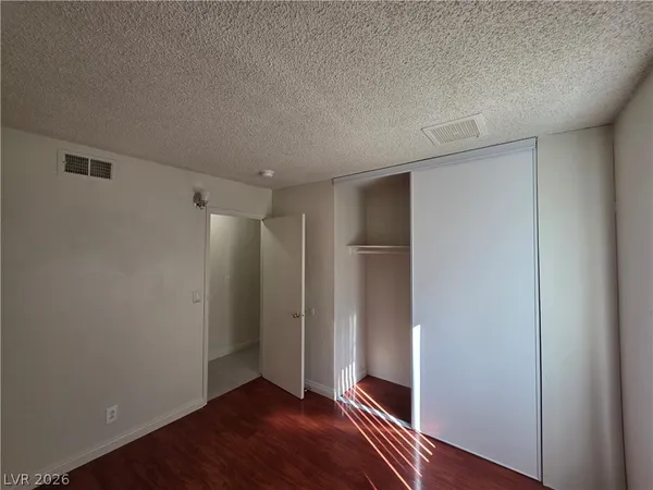 $1,975 | 7184 Pleasant View Avenue, Las Vegas, NV 89147