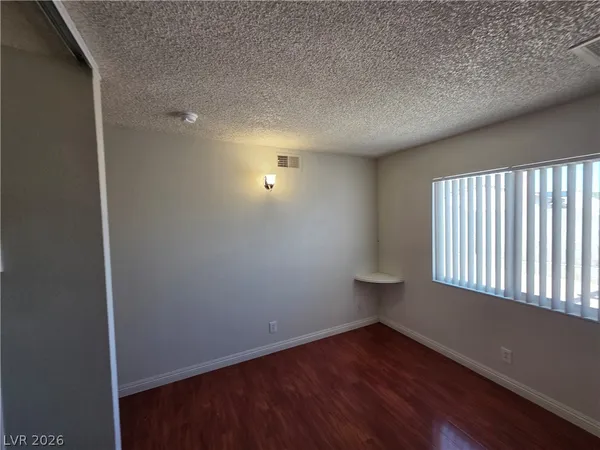 $1,975 | 7184 Pleasant View Avenue, Las Vegas, NV 89147