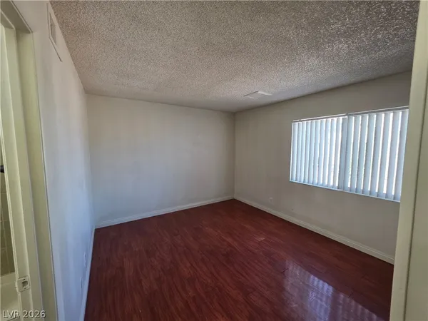 $1,975 | 7184 Pleasant View Avenue, Las Vegas, NV 89147