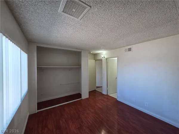 $1,975 | 7184 Pleasant View Avenue, Las Vegas, NV 89147