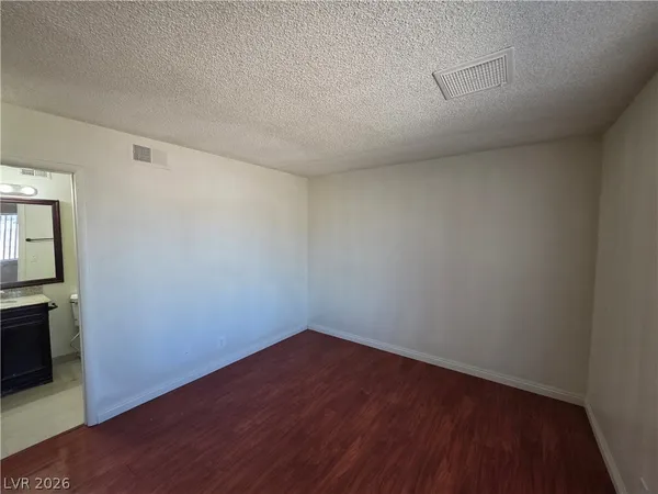 $1,975 | 7184 Pleasant View Avenue, Las Vegas, NV 89147