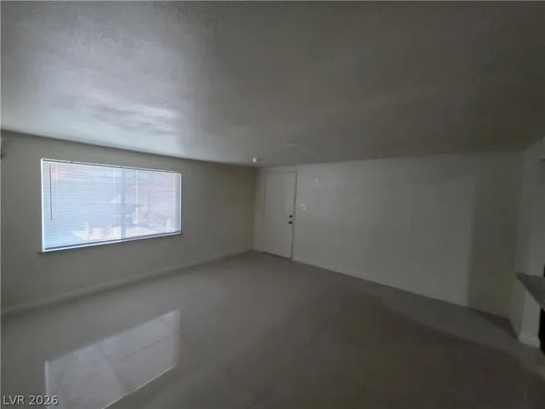 $1,975 | 7184 Pleasant View Avenue, Las Vegas, NV 89147