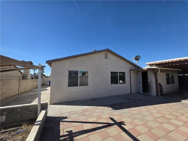 $1,975 | 7184 Pleasant View Avenue, Las Vegas, NV 89147