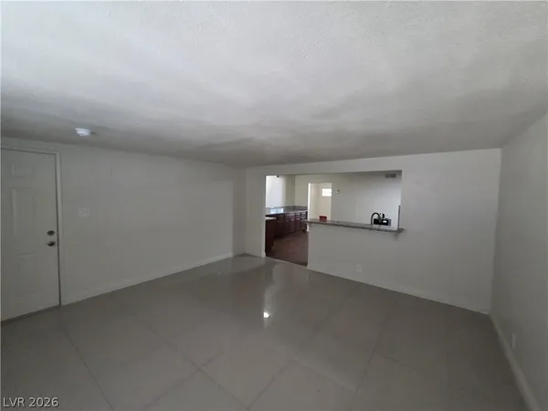 $1,975 | 7184 Pleasant View Avenue, Las Vegas, NV 89147