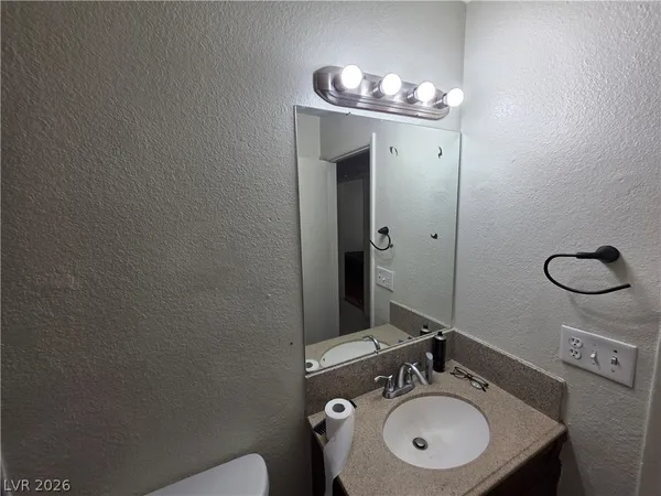 $1,975 | 7184 Pleasant View Avenue, Las Vegas, NV 89147