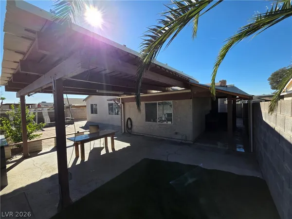 $1,975 | 7184 Pleasant View Avenue, Las Vegas, NV 89147