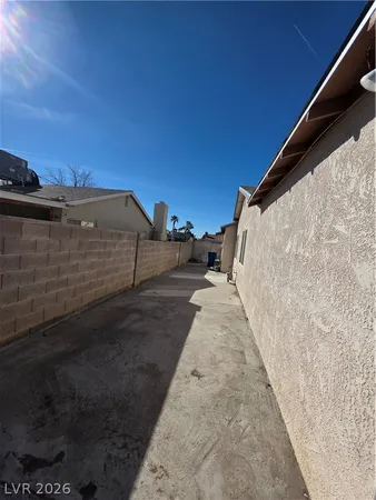 $1,975 | 7184 Pleasant View Avenue, Las Vegas, NV 89147