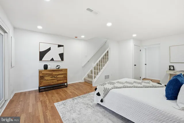 $365,000 | 8359 Georgian Court, Manassas, VA 20110