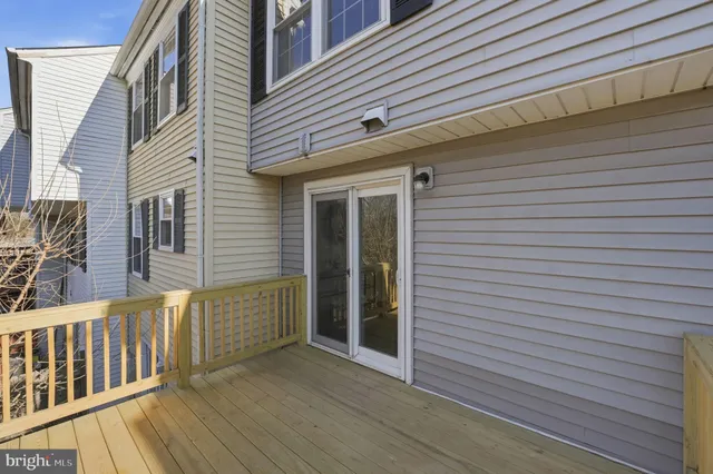 $365,000 | 8359 Georgian Court, Manassas, VA 20110