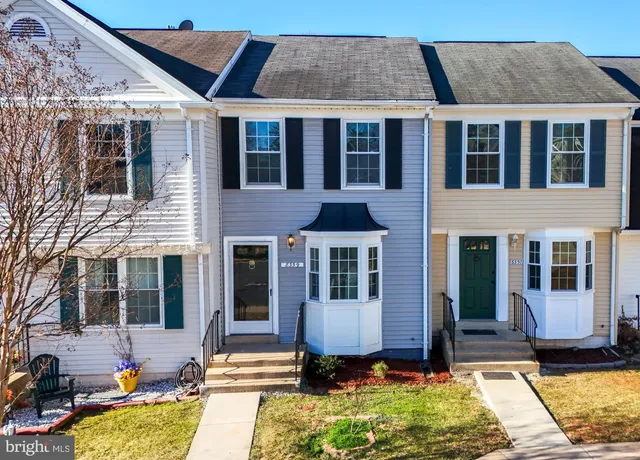 $365,000 | 8359 Georgian Court, Manassas, VA 20110