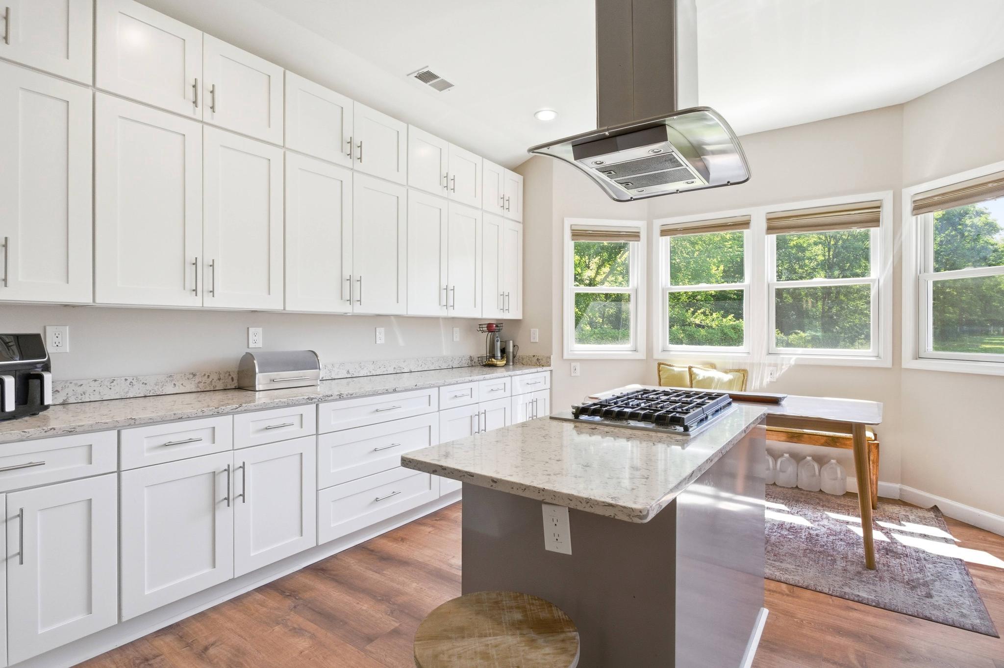 11701 Braddock Road Fairfax, VA 22030 - Photo 5 of 70 Main house kitchen