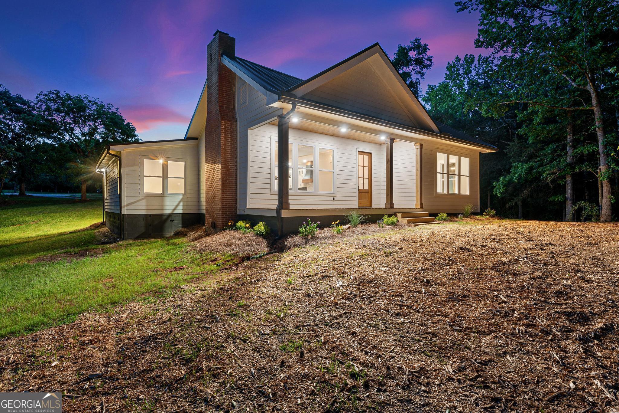 182 Cherry Rose Lane Hartwell, GA 30643 - Photo 4 of 60