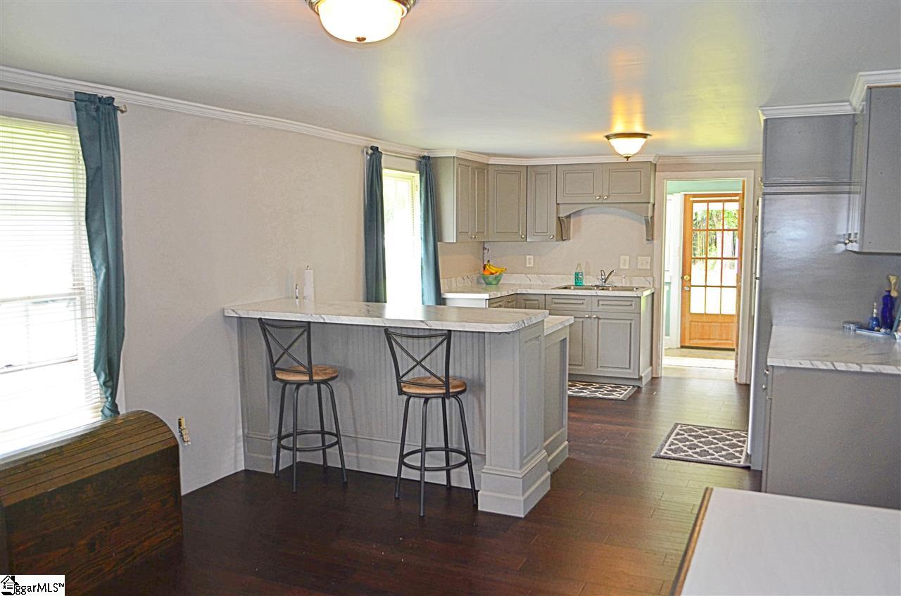 122 Clearview Road Travelers Rest, SC 29690 - Photo 11 of 31 Gallery Image 11