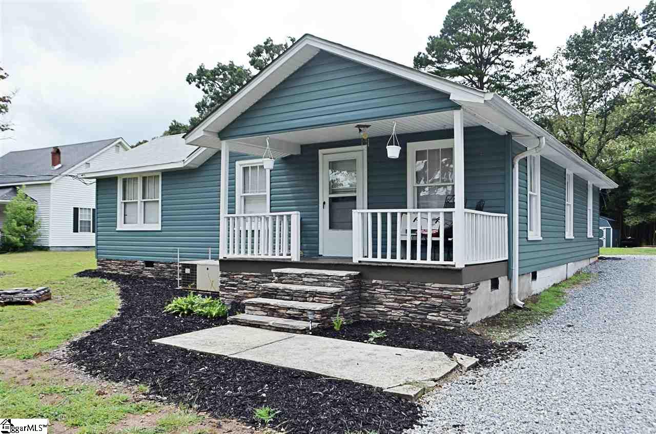 122 Clearview Road Travelers Rest, SC 29690 - Photo 3 of 31 Gallery Image 3