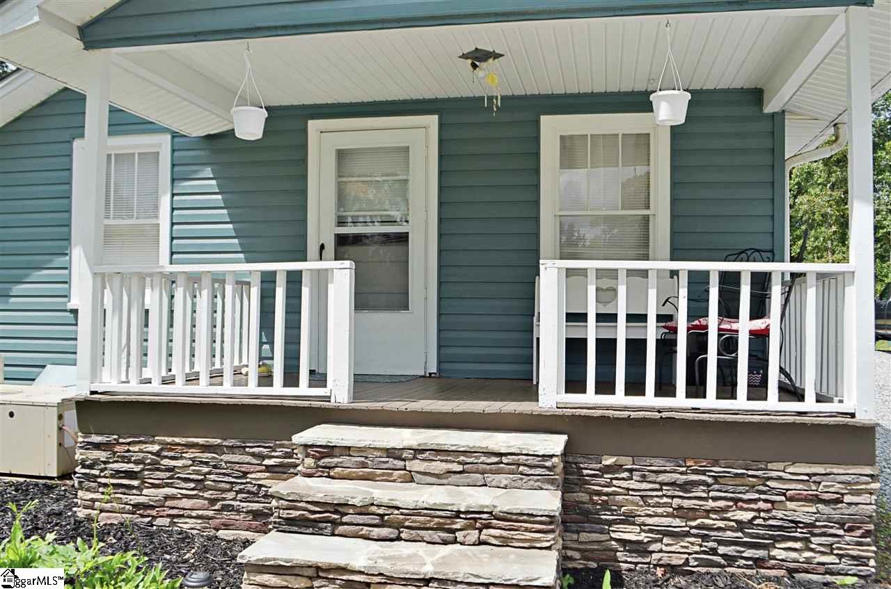 122 Clearview Road Travelers Rest, SC 29690 - Photo 4 of 31 Gallery Image 4